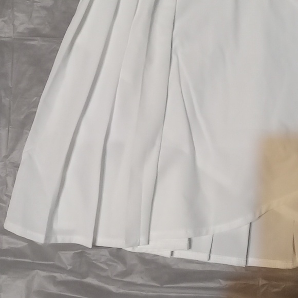 Justice Girl's Pleated Skort. Size Large (12-14) - Picture 4 of 9